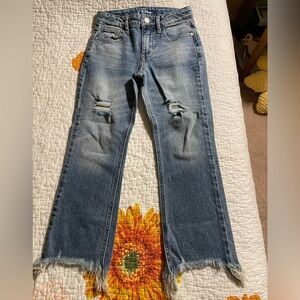 New Kids Art Class Cropped Jeans in Distressed Blue
